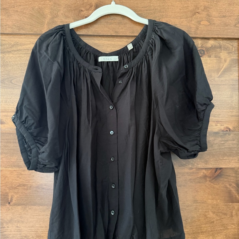 Doen Black Button-Up Blouse